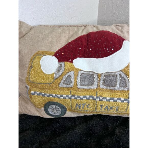 Pottery Barn ~NYC YELLOW TAXI~ Christmas PILLOW  ~VINTAGE~ Classic VHTF - Picture 3 of 7